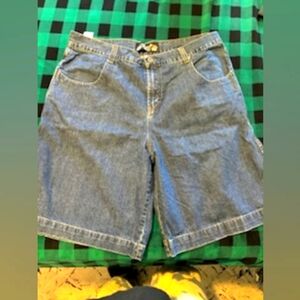 JNCO JEAN SHORTS SIZE 44 WAIST